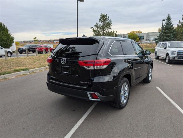 used 2019 Toyota Highlander car, priced at $31,900