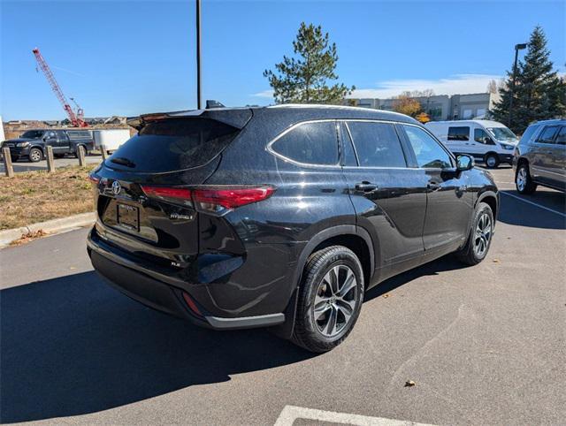 used 2021 Toyota Highlander Hybrid car, priced at $39,900