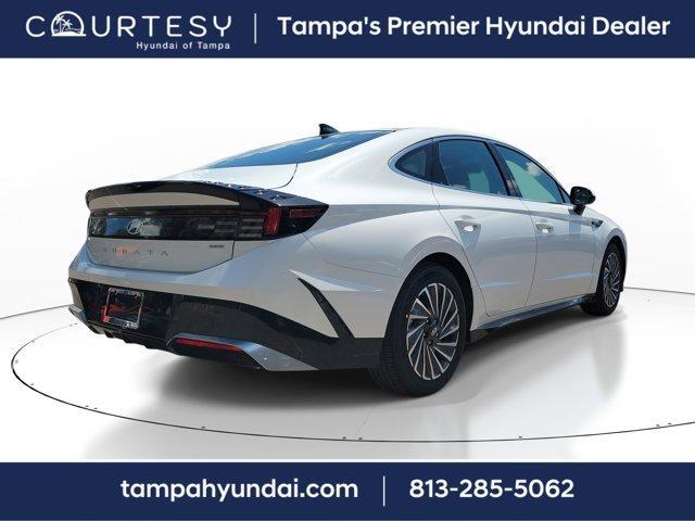 new 2025 Hyundai Sonata Hybrid car, priced at $30,784