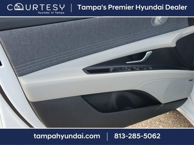 new 2025 Hyundai Elantra car, priced at $27,554