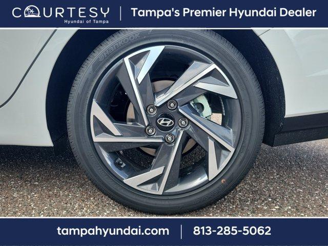 new 2025 Hyundai Elantra car, priced at $27,554