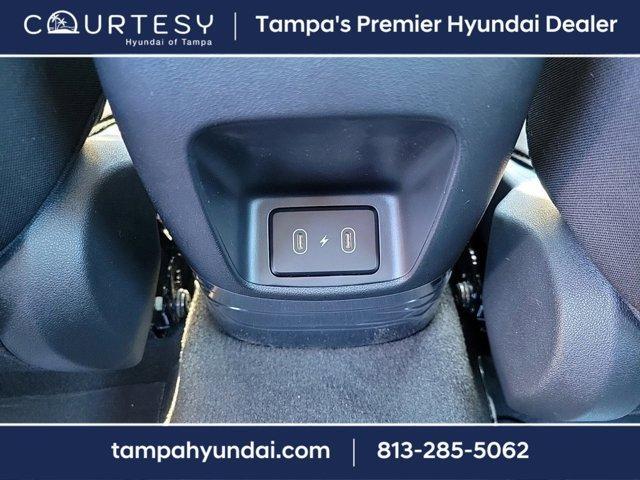 new 2025 Hyundai Elantra car, priced at $22,286