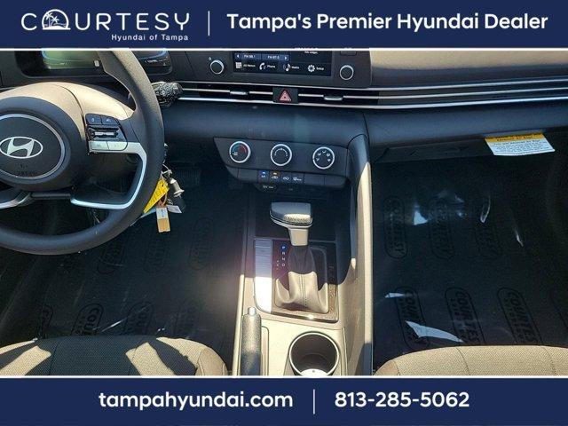 new 2025 Hyundai Elantra car, priced at $22,286
