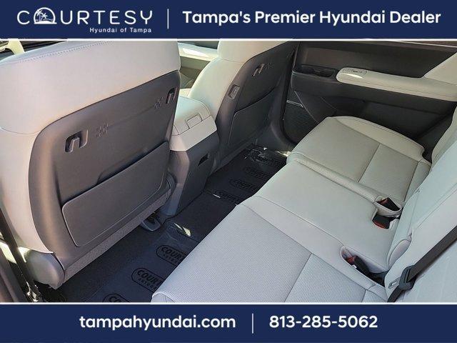 new 2025 Hyundai Santa Fe HEV car, priced at $47,435