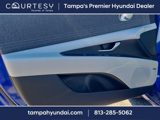 new 2025 Hyundai Elantra car, priced at $27,092