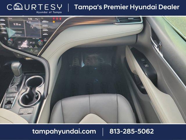used 2018 Toyota Camry Hybrid car, priced at $19,900