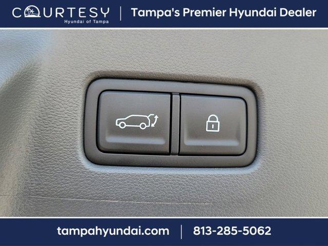 new 2025 Hyundai Santa Fe HEV car, priced at $39,280