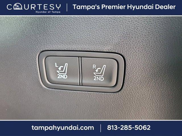 new 2025 Hyundai Santa Fe HEV car, priced at $46,415