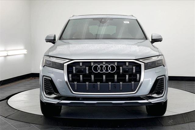 new 2025 Audi Q7 car, priced at $64,880