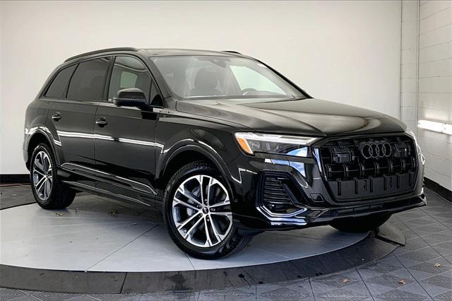 new 2025 Audi Q7 car, priced at $71,115