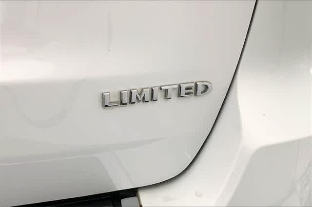 used 2021 Jeep Grand Cherokee car, priced at $23,830