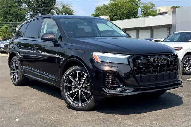 new 2025 Audi Q7 car, priced at $71,555