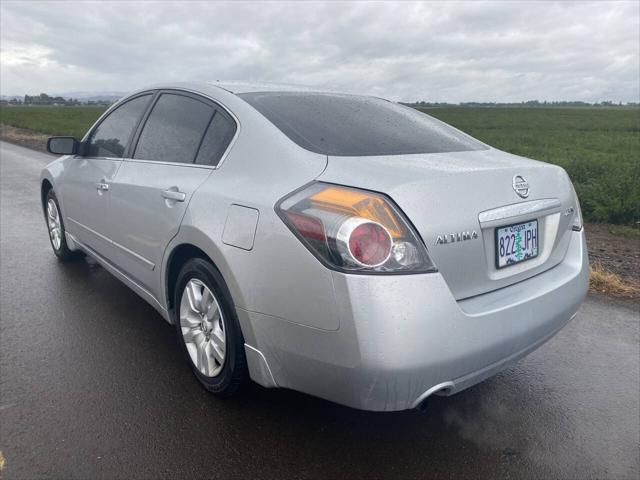 used 2009 Nissan Altima car, priced at $4,999