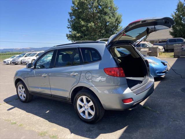 used 2009 Hyundai Santa Fe car, priced at $6,599