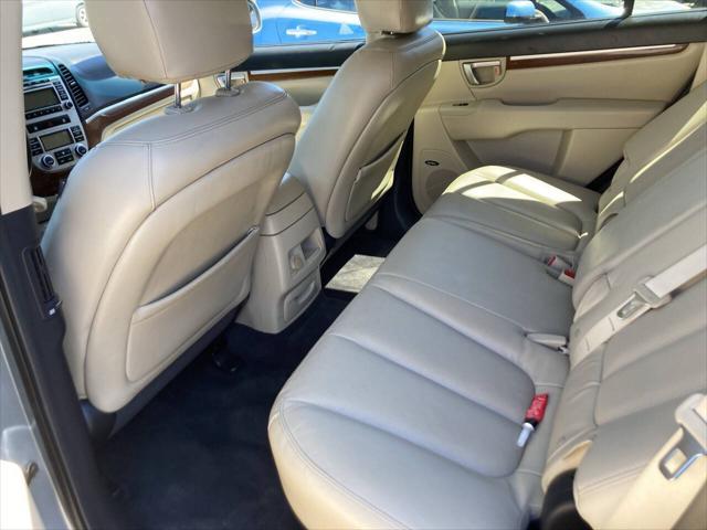 used 2009 Hyundai Santa Fe car, priced at $6,599