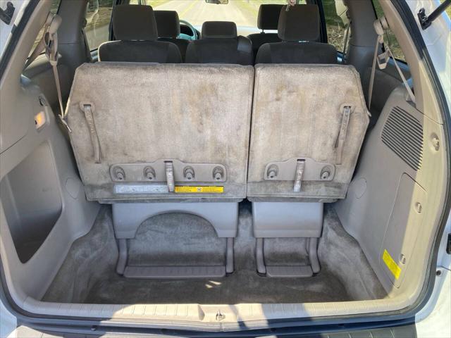 used 2006 Toyota Sienna car, priced at $8,999