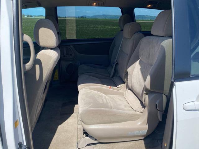 used 2006 Toyota Sienna car, priced at $8,999