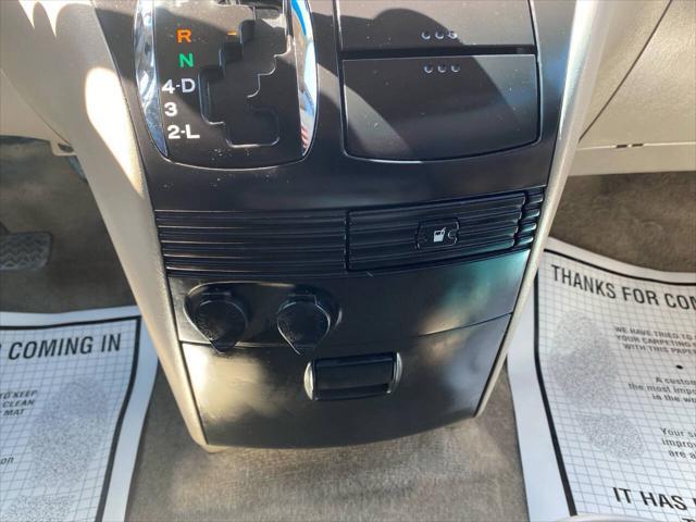 used 2006 Toyota Sienna car, priced at $8,999