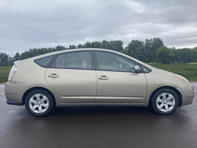 used 2006 Toyota Prius car, priced at $3,999