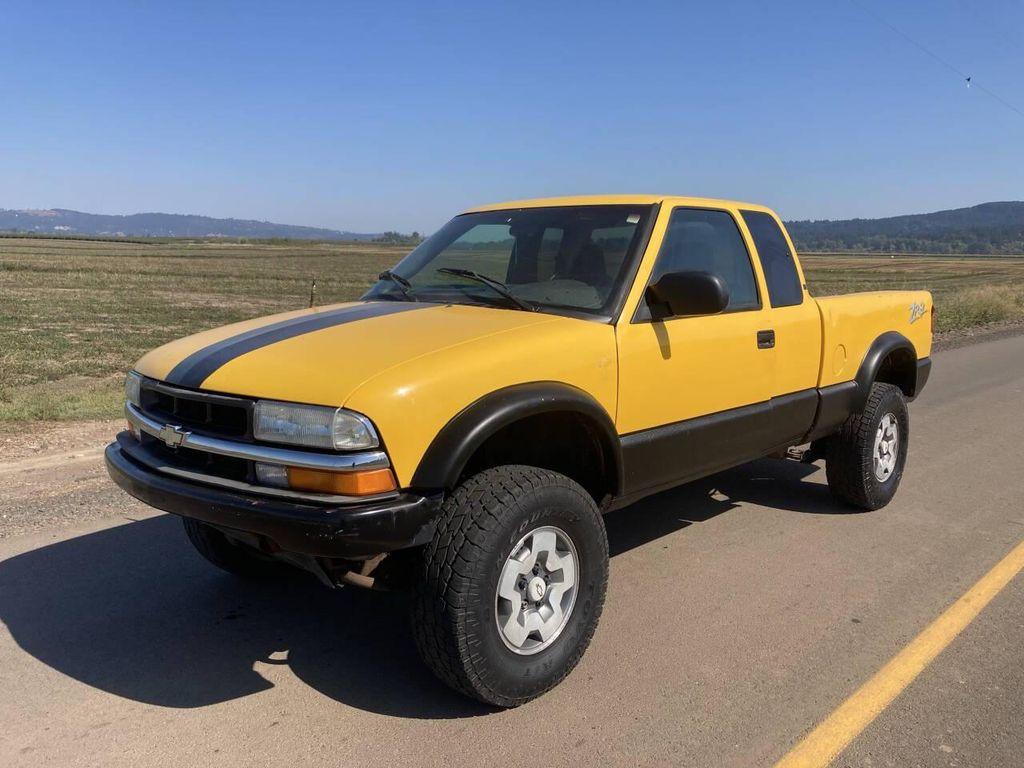 used 2003 Chevrolet S-10 car, priced at $3,599