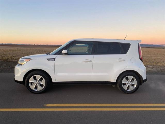 used 2015 Kia Soul car, priced at $6,999