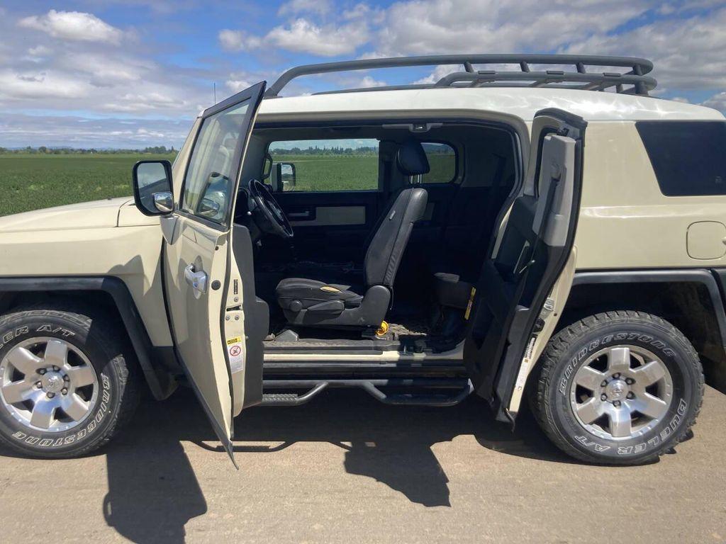 used 2008 Toyota FJ Cruiser car, priced at $14,999