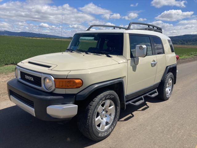 used 2008 Toyota FJ Cruiser car, priced at $14,999