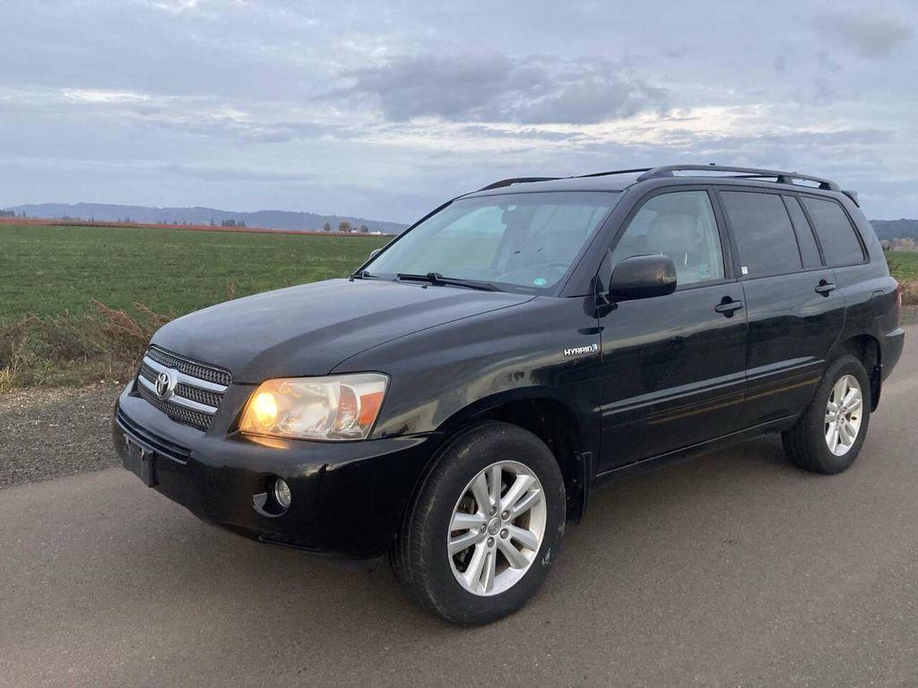 used 2007 Toyota Highlander Hybrid car, priced at $6,500