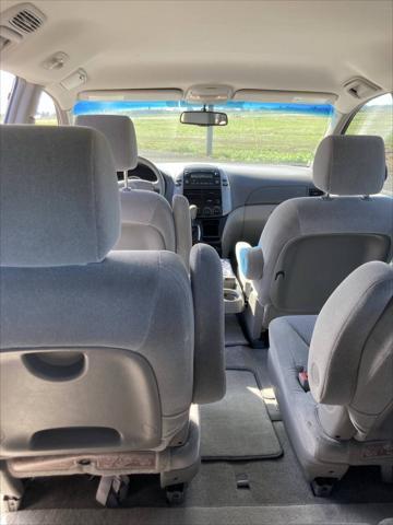 used 2006 Toyota Sienna car, priced at $7,999