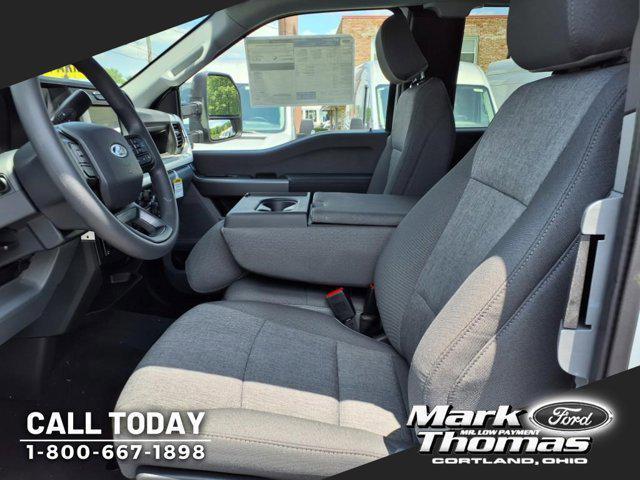 new 2025 Ford F-250 car, priced at $58,572