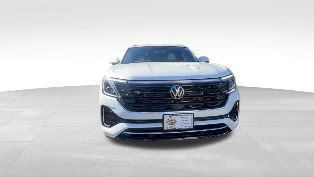 new 2026 Volkswagen Atlas Cross Sport car, priced at $53,456