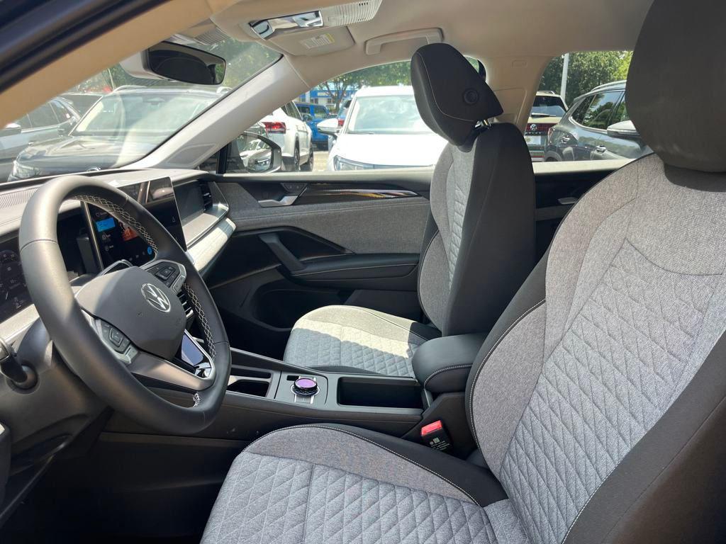 new 2025 Volkswagen Tiguan car, priced at $29,470