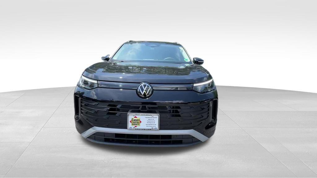 new 2025 Volkswagen Tiguan car, priced at $29,470