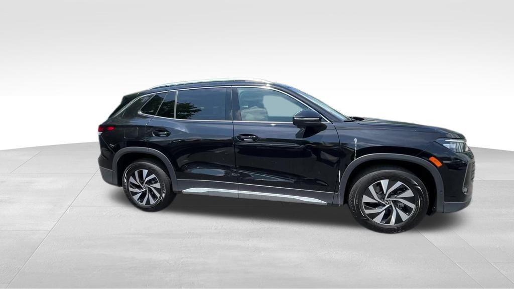 new 2025 Volkswagen Tiguan car, priced at $29,470