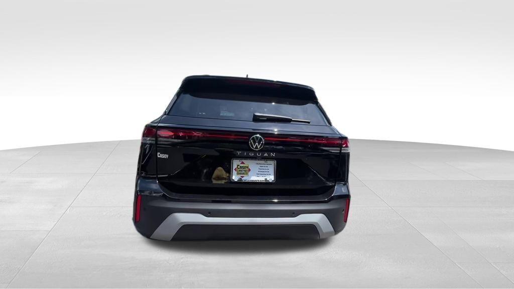 new 2025 Volkswagen Tiguan car, priced at $29,470