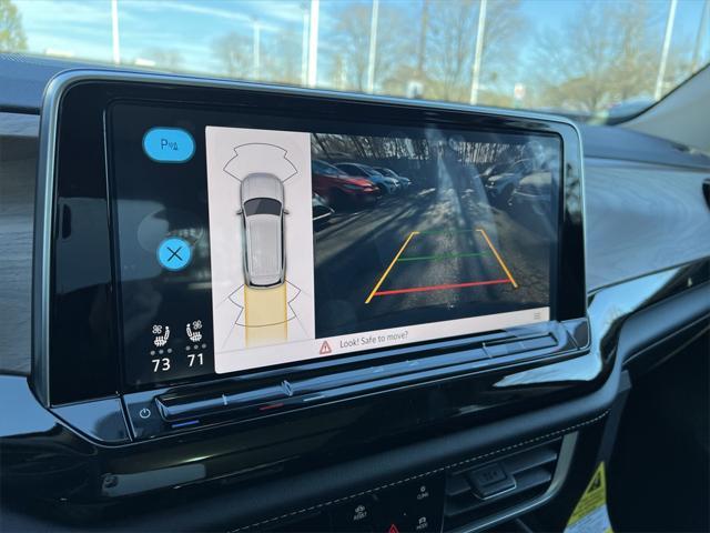 new 2025 Volkswagen Atlas car, priced at $44,810