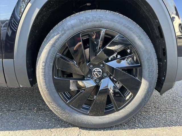new 2025 Volkswagen Atlas car, priced at $44,810