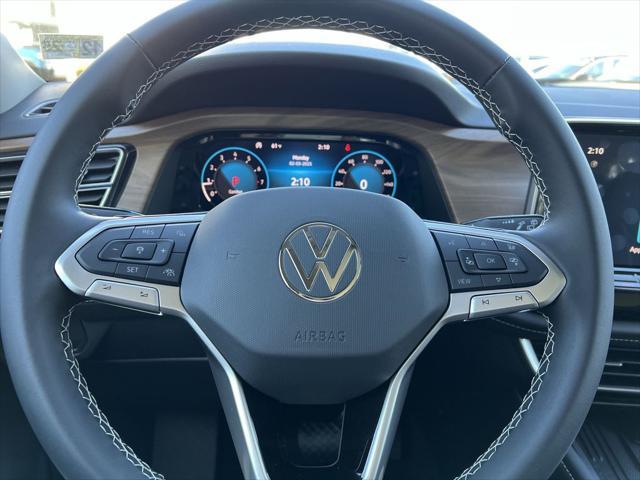 new 2025 Volkswagen Atlas car, priced at $45,810