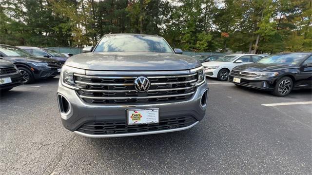 new 2024 Volkswagen Atlas car, priced at $40,347