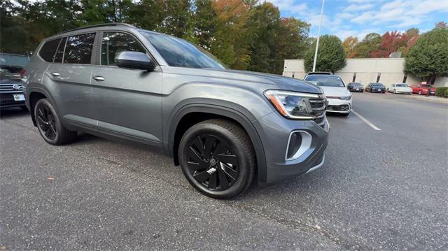 new 2024 Volkswagen Atlas car, priced at $40,347