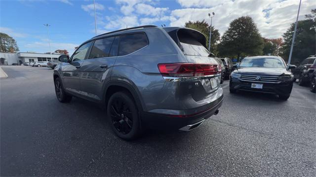 new 2024 Volkswagen Atlas car, priced at $40,347