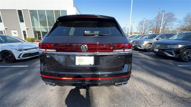 new 2025 Volkswagen Atlas car, priced at $51,027