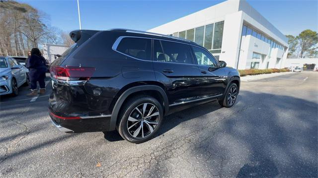 new 2025 Volkswagen Atlas car, priced at $51,027