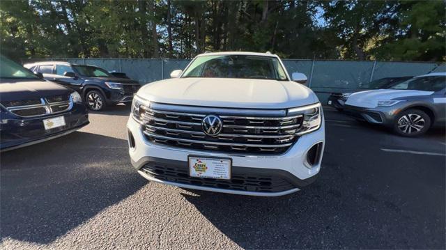 new 2024 Volkswagen Atlas car, priced at $45,347