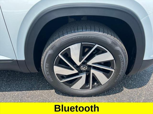 new 2025 Volkswagen Atlas car, priced at $43,151