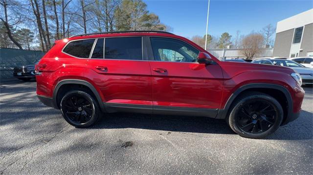 new 2025 Volkswagen Atlas car, priced at $43,437