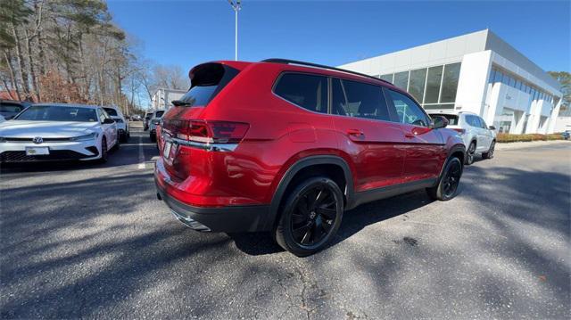 new 2025 Volkswagen Atlas car, priced at $43,437