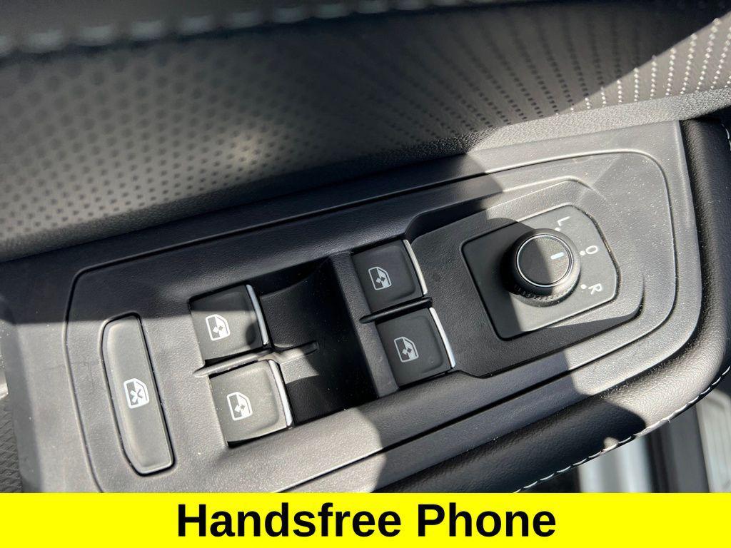 new 2025 Volkswagen Atlas Cross Sport car, priced at $39,949