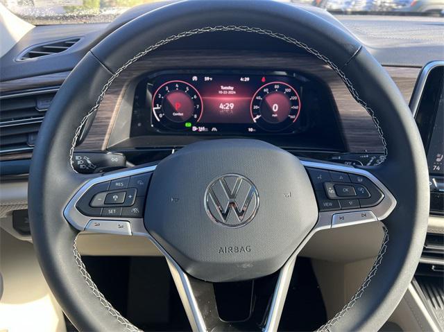 new 2025 Volkswagen Atlas car, priced at $51,586