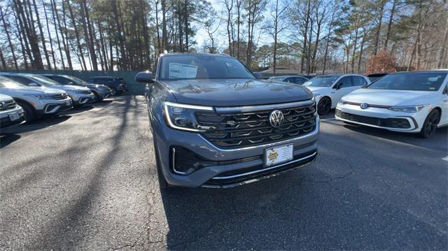 new 2025 Volkswagen Atlas car, priced at $51,637